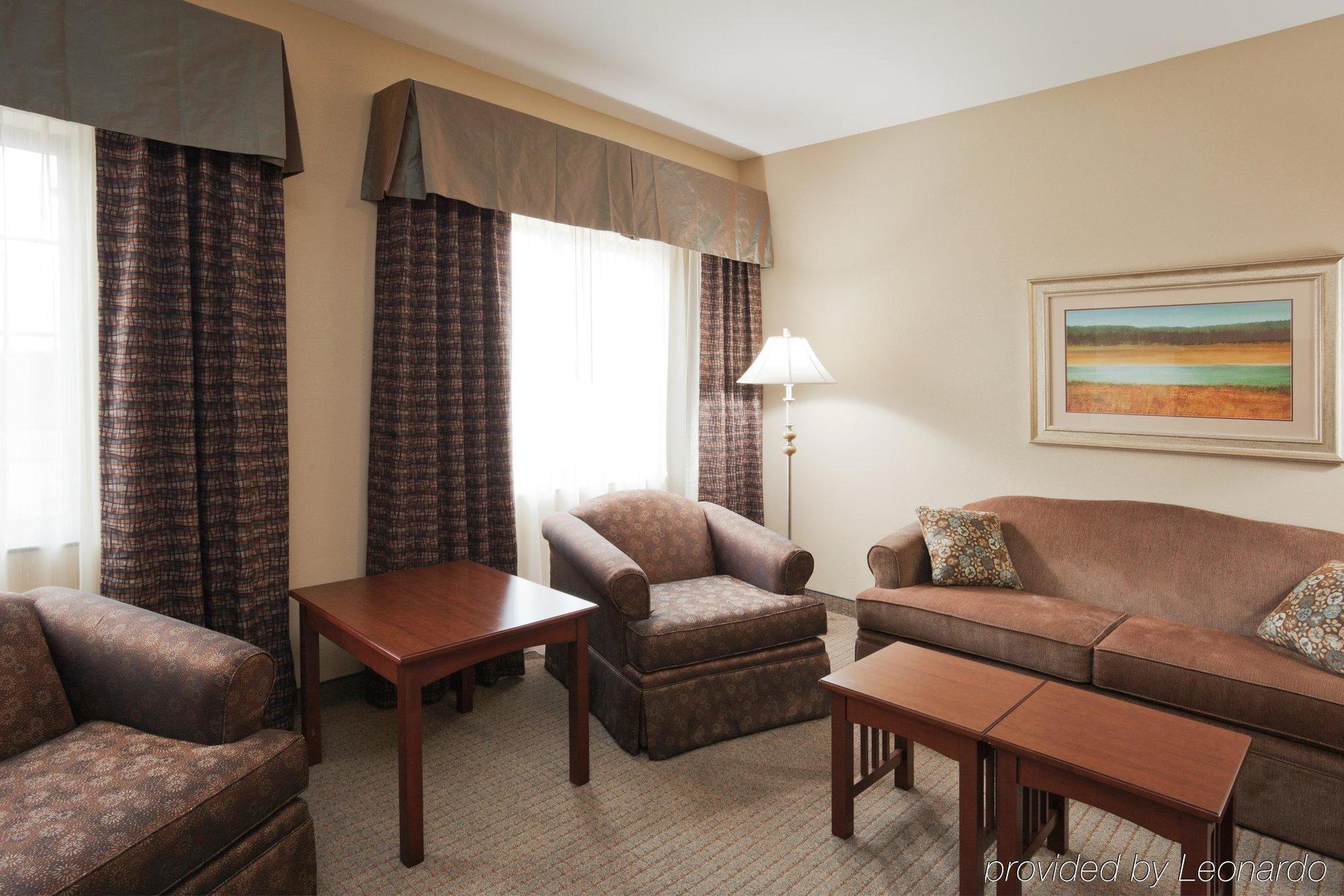 Westay Suites - Covington/Mandeville Habitación foto